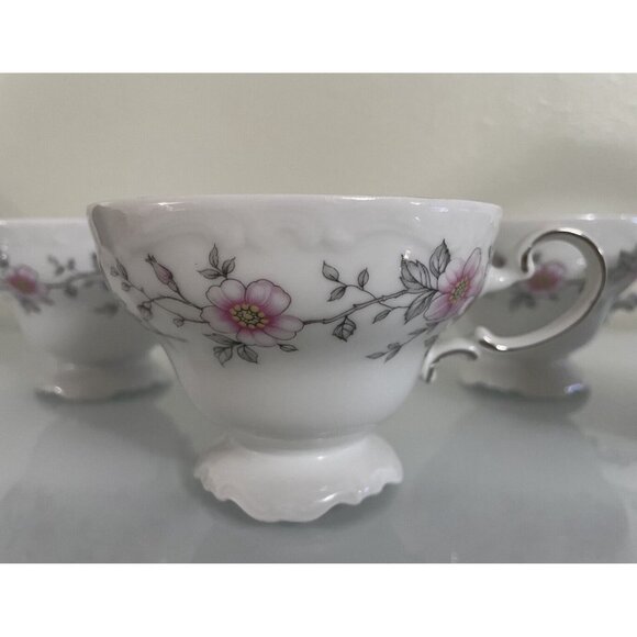 Vintage Johann Haviland Bavaria Germany, Set of 4 Teacups, White w/ Pink Floral - Picture 2 of 12